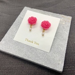 ピンク薔薇のピアス