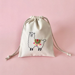 【新作】＊手刺繍＊巾着ポーチ（アルパカ）