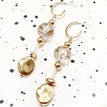 No.13[揺れる] 大ぶりクリア&ゴールドロングピアス　個性的　上品　結婚式　お呼ばれ