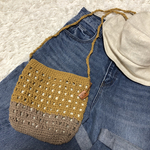 春夏🍀新作✨  ブークレーのサコッシュ💛  ショルダーバッグ  スマホポシェット  模様編み  内布、内ポケット、マジックフック付き