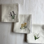 リネンとダブルガーゼの手刺繍ハンカチ