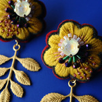 ＜ No Name ～名前のない花～ ＞『 甘く香る花 』❁ピアス(サージカルステンレス)