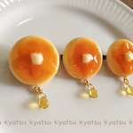 パンケーキのブローチ（中）