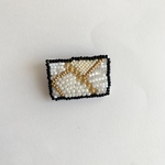 ビーズ刺繍のアートブローチ③