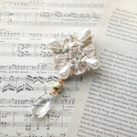 ビーズ刺繍ブローチ（モチーフレースブローチフォーマル/パールブローチ/ホワイト/白いブローチ/クリア）