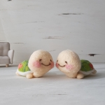 【 ふたりはなかよし】 カメとカメ 
