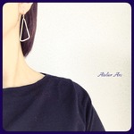 トライアングルピアス P053