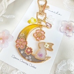 うさぎと月と夜桜 レジンキーホルダー 