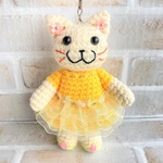 ☆12ac56様　お取り置き品☆～かろやか春猫さん♪③【エッグイエロー】
