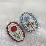 バラのかぎ編みヘアピンセット　刺繍　プレゼント