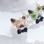 【数量限定】フラワリーオーナー ピアス・イヤリング（ピンクオレンジ）／グラスキャッツオーナー／ひげ猫／丸メガネ／レジン／アレルギー対応／