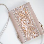 インド刺繍＊スマホショルダー　　サコッシュ　スマホポシェット