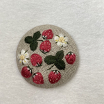 リネン生地刺繍ブローチ