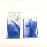 空を泳ぐクジラのキーホルダー