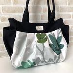 【送料無料】サイドポケット付タック入バッグ☆大サイズ(グリーン花柄＆ブラック帆布)