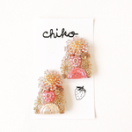 🍓再販🍓【ribbon】インド刺繍リボン　ビーズおはなピアス（ピーチ×ゴールド）