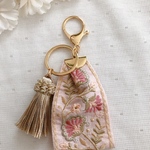 springෆ⸒⸒刺繍リボンキーホルダー♡パステルピンク