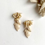 【再販】マザーオブパールのお花ピアス/イヤリング　アレルギー対応