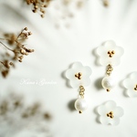 フラワーマットピアス/イヤリング【 - Soft - ふんわりﾌﾟﾗﾑ🌸 】《 ﾊﾟｰﾙ 》マット仕上げの梅の花モチーフピアス