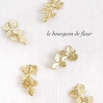 4pcs フラワー お花 2連 メタル カン付き チャーム パーツ