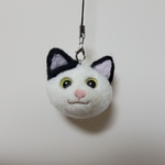 羊毛フェルト 白黒猫ちゃん  ストラップ