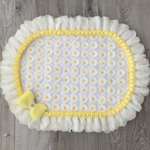 デイジー刺繍カフェマット🌼犬用　楕円形（62×47ｾﾝﾁ程）