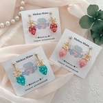 キッズイヤリング ♡カラフル苺 ×ゴールドリボンのデザイン🍓