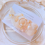 【New】Flowerちょうちょのヘアクリップ　ハンドメイドレジン　押し花　ヘアクリップ　ヘアアクセサリー　お花ヘアクリップ　春　パステルカラー　蝶々　ちょうちょ