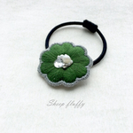 刺繍の花ヘアゴム(深緑色)