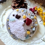 一点物★刺繍ブローチま『宇宙に乾杯』