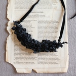 sale35%off布花　すみ黒の花ネックレス　678