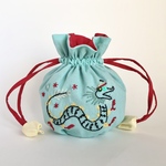 手刺繍丸底巾着ポーチ「ドラゴン」