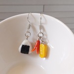 おにぎり弁当ピアス