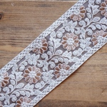 1mカット済み【インド刺繍リボン】幅広　チュール　刺繍リボン   【ベージュ】