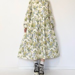 ミモザのブーケ＊春の草花柄　長袖ワンピース＊勿忘草＊ゆったりフリーサイズ＊コットン100％起毛＊ポケット付き＊オフホワイト