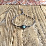 ターコイズのプチマクラメブレスレット