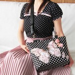 1点物！ツーウェイバッグ�🦋ちょうちょの羽の中は美しい薔薇🌹・・✨【358】