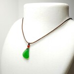 海からの贈り物　シーグラス＆カーネリアンのネックレス　画像の品