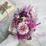 Swag bouquet＜Carnation＞＊スワッグ＊春＊ブーケ＊壁掛け＊プリザーブドフラワー＊お花＊ギフト＊記念日＊結婚祝い＊母の日