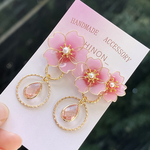 恋する桜～濃～ ビジュー  アシンメトリー 揺れる ピアス イヤリング