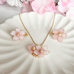 【イヤリング】ほろ酔い桜🌸一輪イヤリングと二輪ネックレスのセット