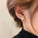 うさぎ パール ピアス / P268
