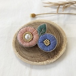 drops flower〜花の刺繍ブローチ