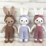 ツナギを着たうさぎの編みぐるみ🐰