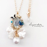 🍰 Angel Shortcakes :14 ✵ モノクロームの天使と青薔薇のシェルフレーム ネックレス ・ ペンダント 