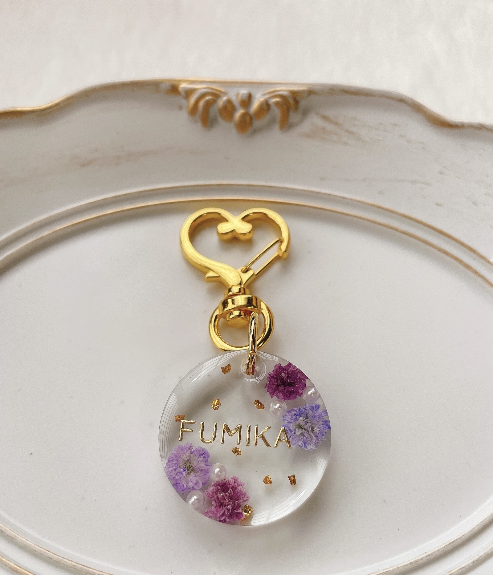 かすみ草名入れラウンド型レジンキーホルダー＊名入れ＊チャーム