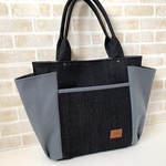 ☆オーダー品【送料無料】サイドポケット付トートバッグ(大サイズ)／前ポケット付き☆グレー帆布&ブラックデニム