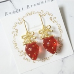 【レッド】 リボン いちごピアス