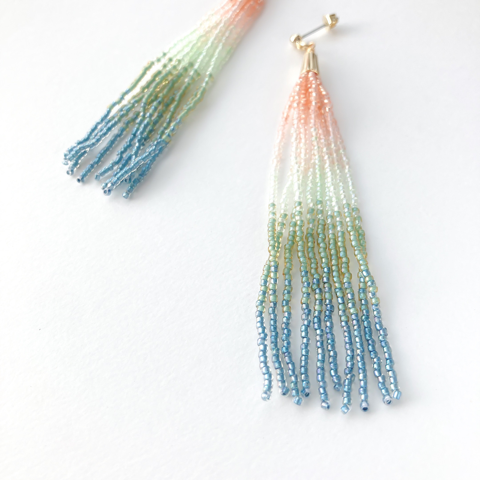 PIERCE:「春」四季 -グラデーションビーズのタッセルピアス- - OShiO