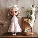 レースのワンピース
